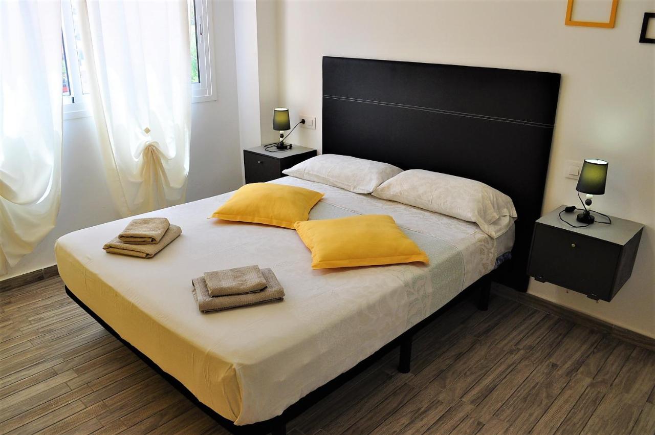 Cris Sol Apartments Los Cristianos  Esterno foto