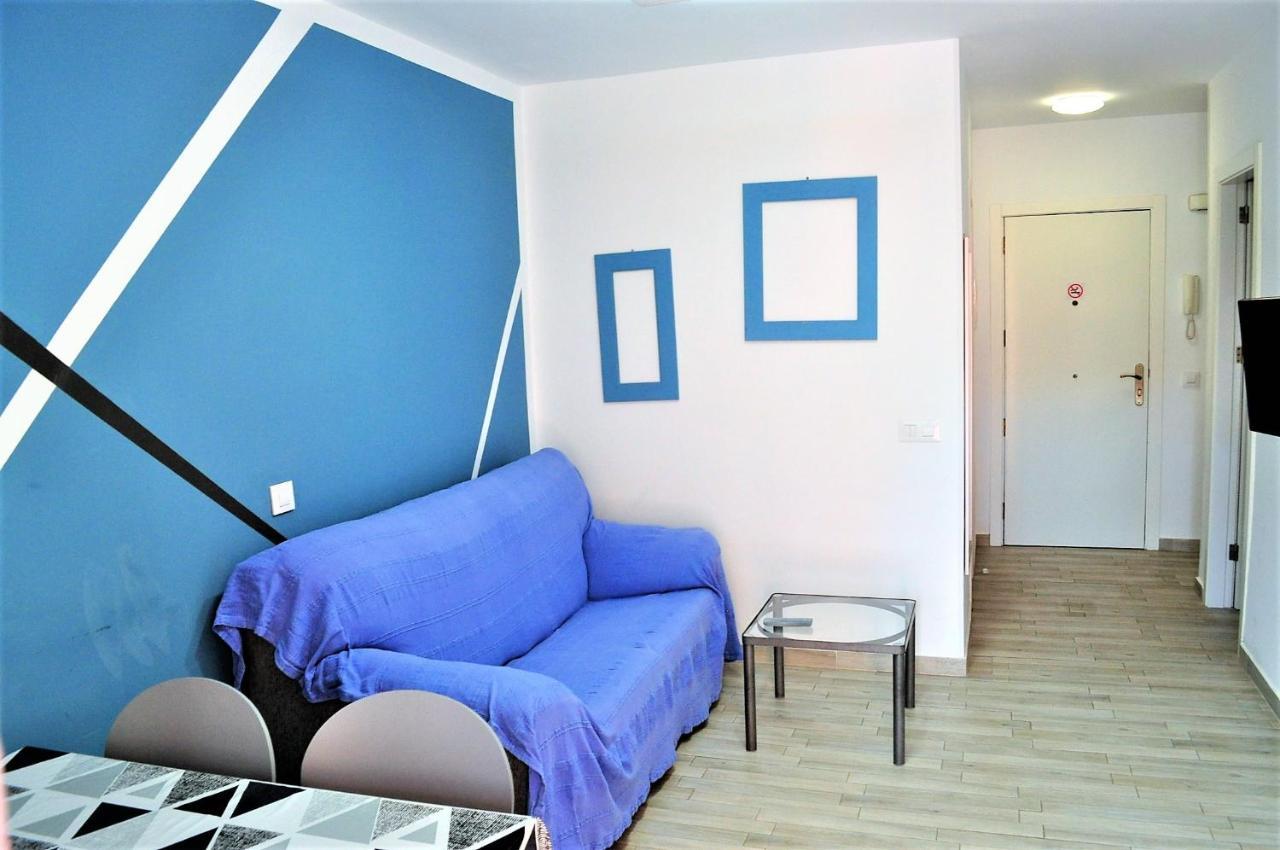 Cris Sol Apartments Los Cristianos  Esterno foto